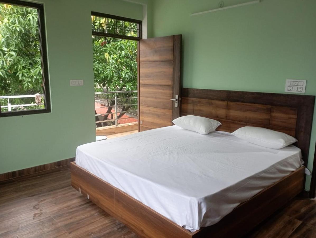 Crescent Moon Homestay リシケーシュ エクステリア 写真